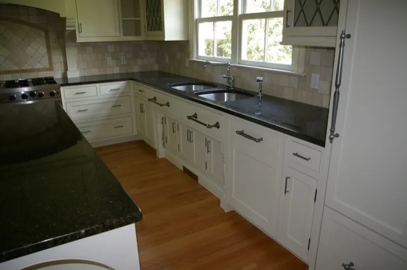 Classic kitchen cabinetry by Top Line Woodworking